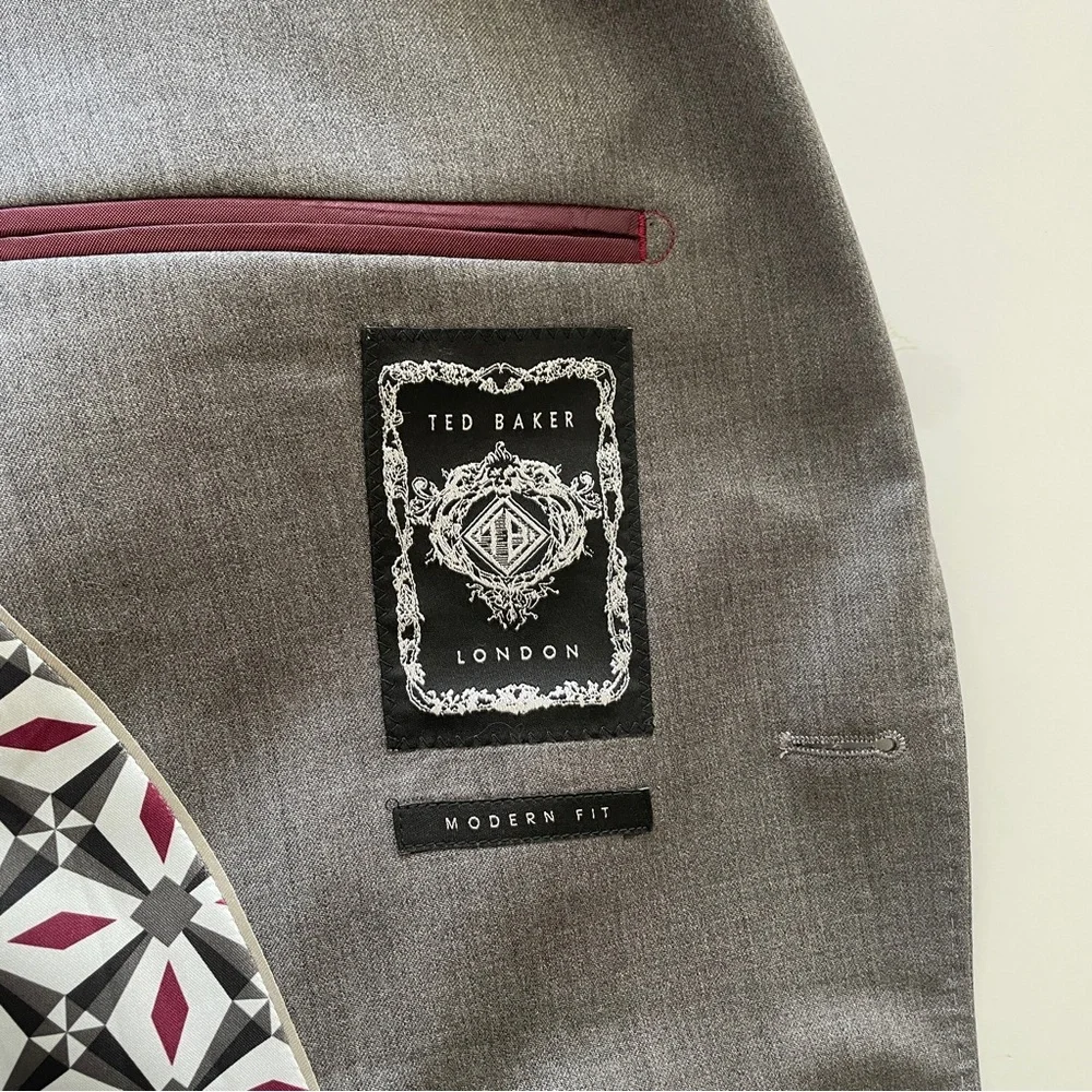 NEW Ted Baker Charcoal Debonair Plain Suit Grey Wool Blazer Modern Fit 44R